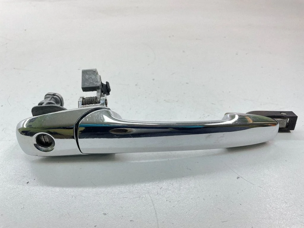 Front door exterior handle N8370R1