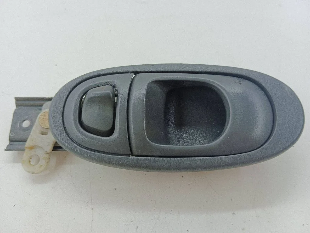 Front door exterior handle – right