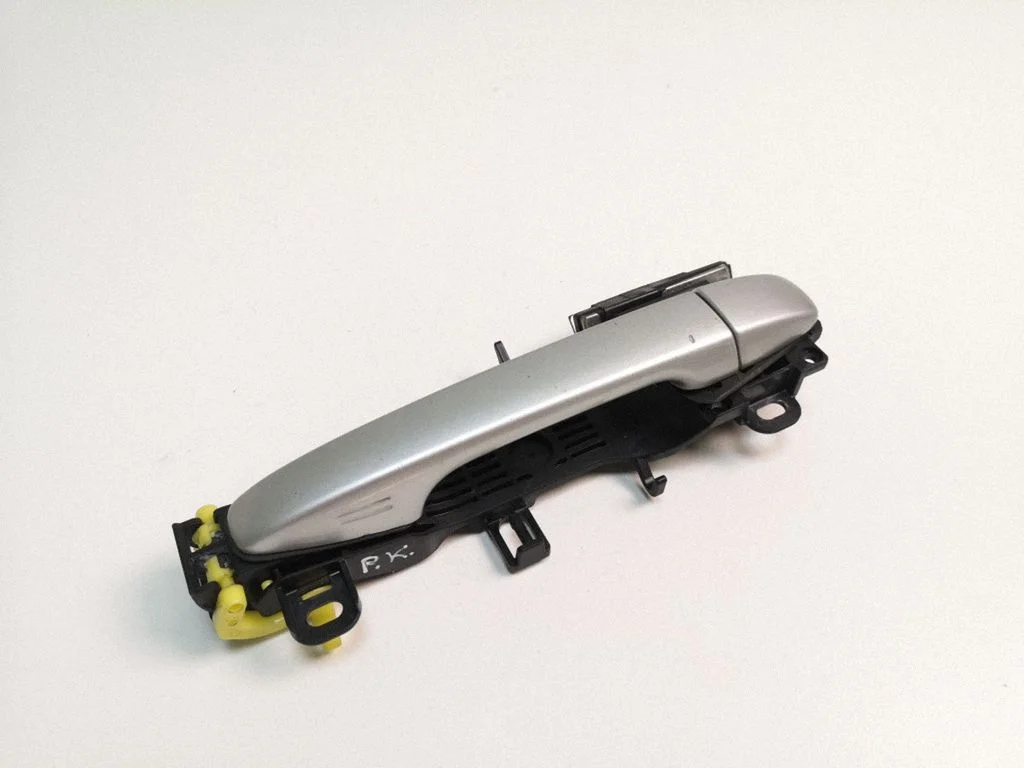 Front door exterior handle – left