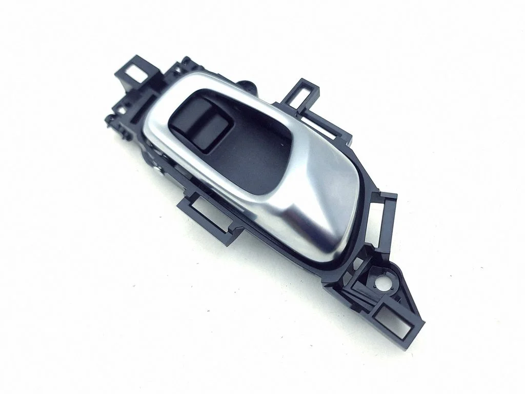 Front door interior handle – right