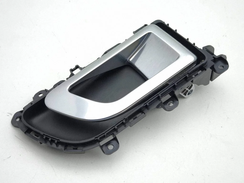 Front door interior handle FK7222600AB