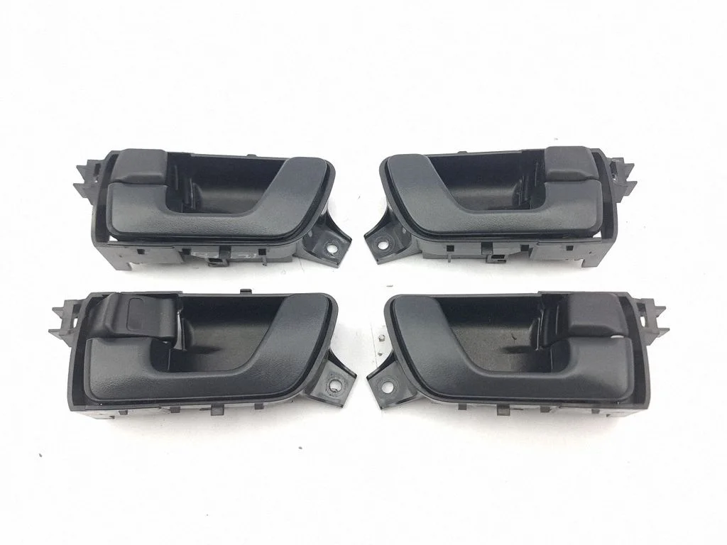 Front door interior handle MR432271