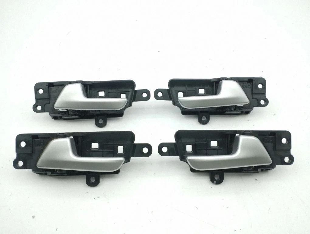 Front door interior handle 82613F1000