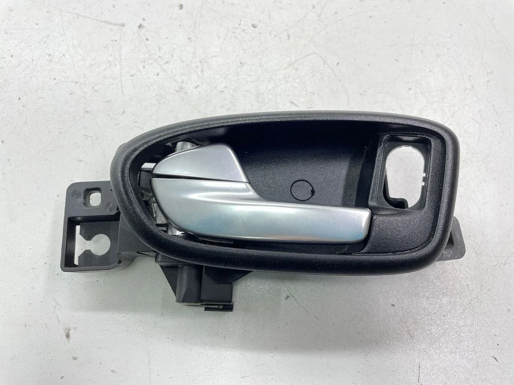 Klamka wewnętrzna drzwi przednich – Ford S-MAX (2006-2015)