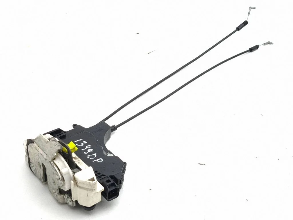 Front door lock – right