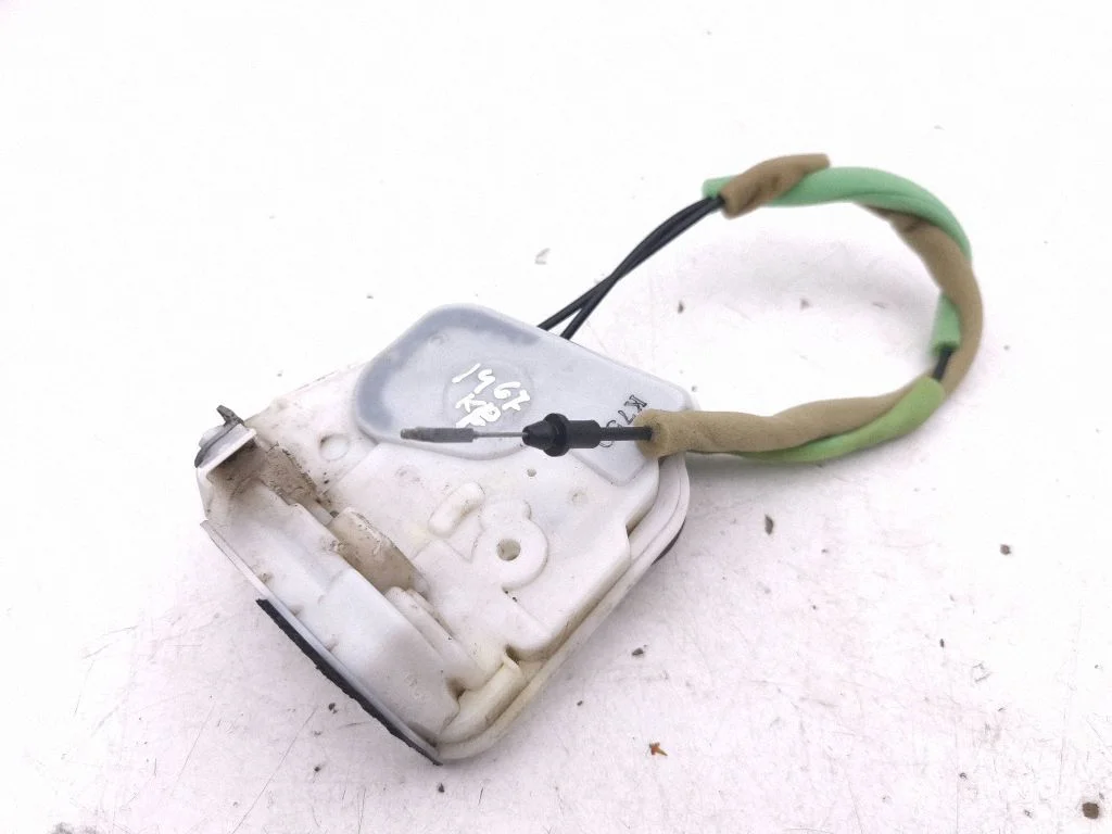 Esiukse lukk 8A09A0002