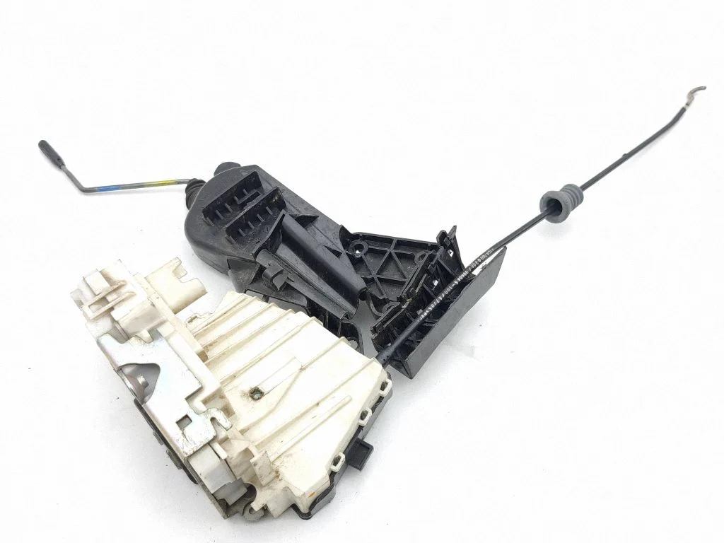 Front door lock 1697202835