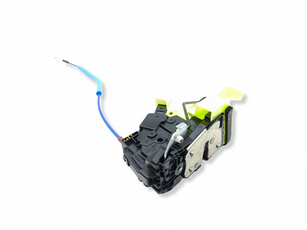 Esiukse lukk 81310A2020