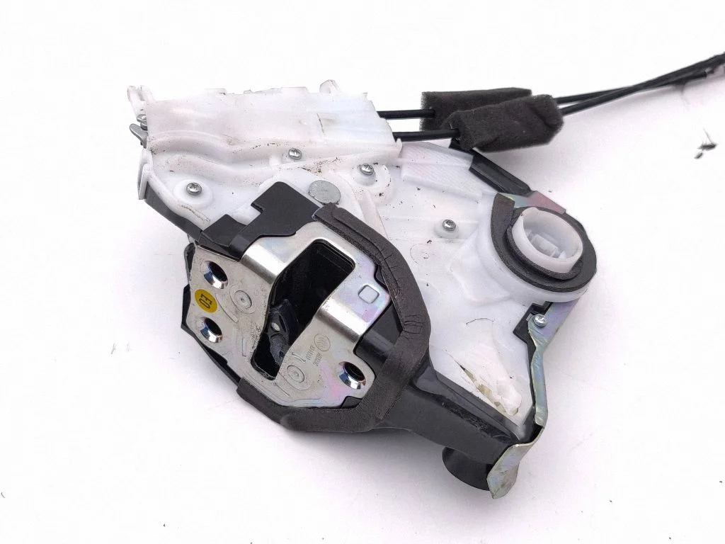 Front door lock – right
