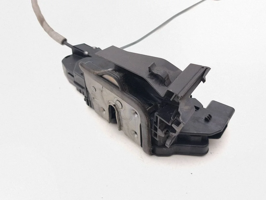 Front door lock A0997201702