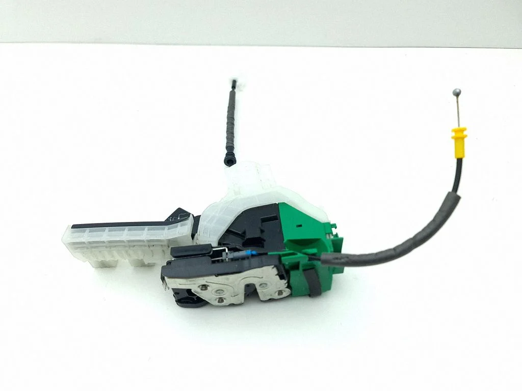 Front door lock 81310G4010