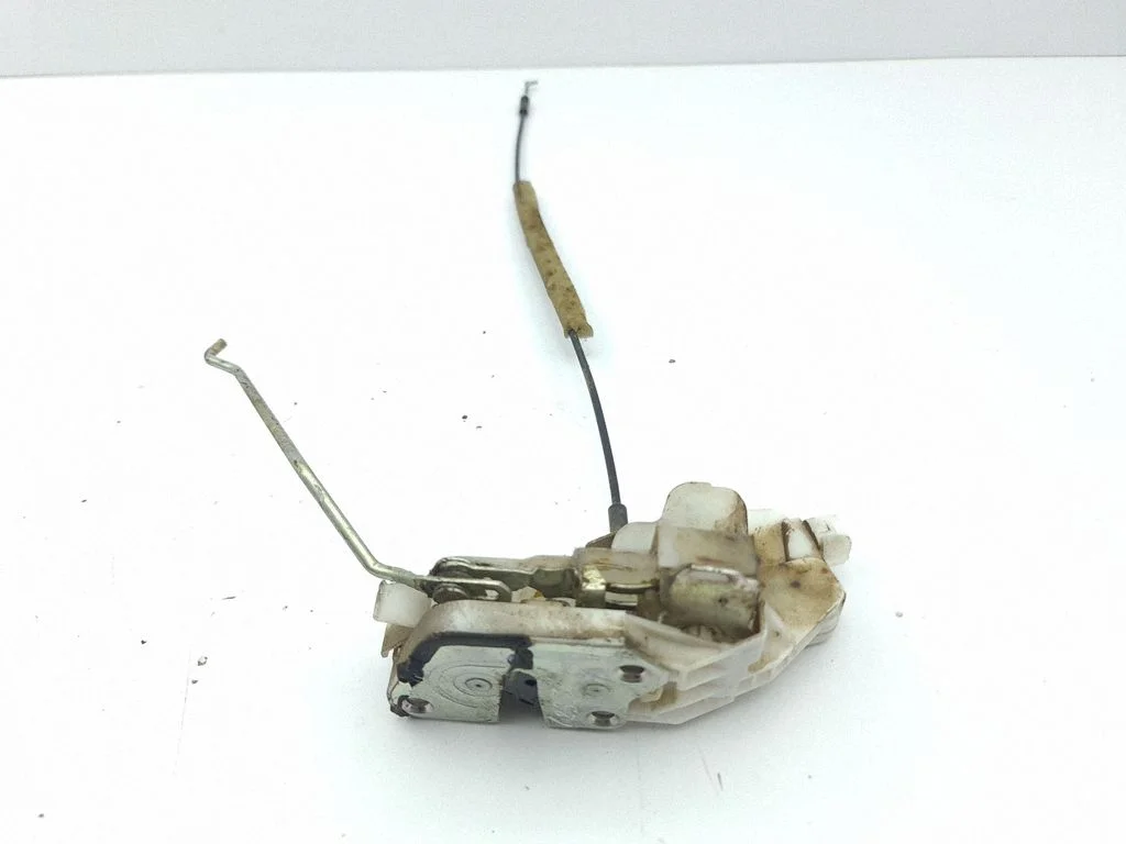 Front door lock – right