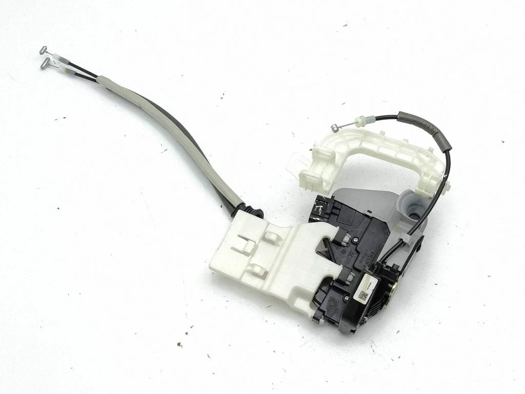 Front door lock 81310G2020