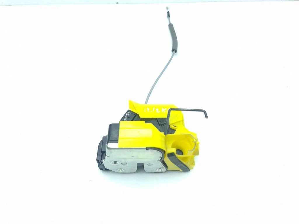 Front door lock 81310Q0100