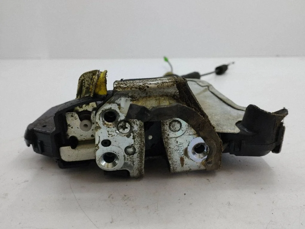 Front door lock 5K1418