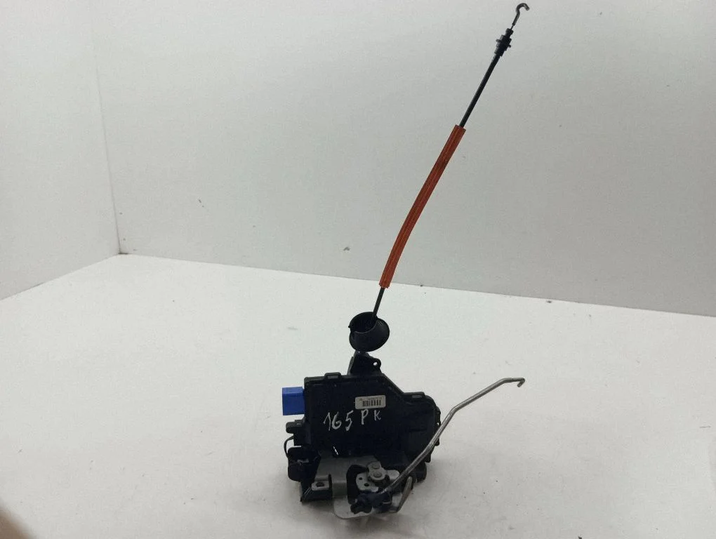 Front door lock 4E2837015