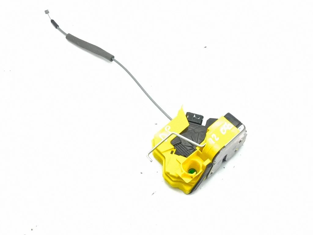 Front door lock 81320Q0100