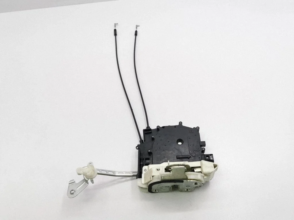 Front door lock – right
