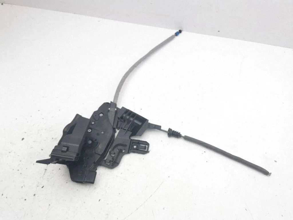 Front door lock A1770032899