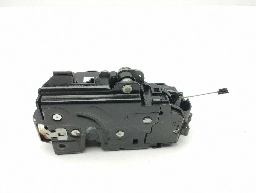 Front door lock 3D2837015K