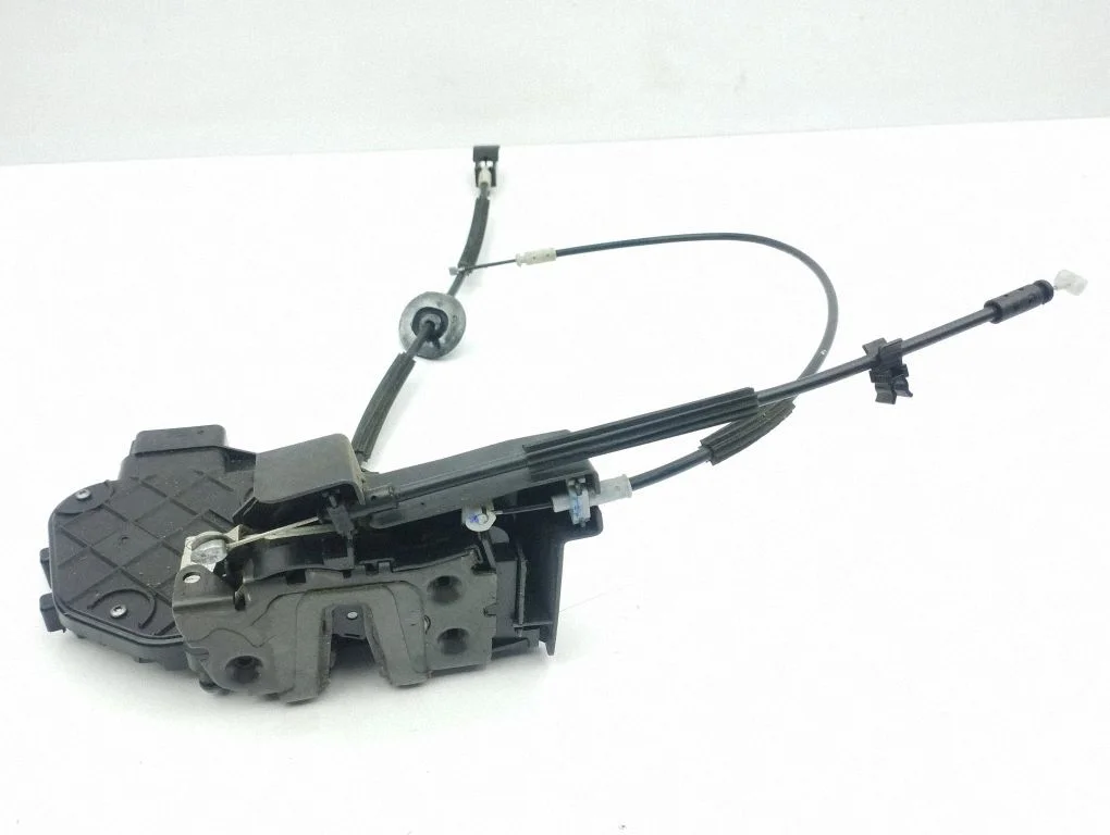 Front door lock 240014000