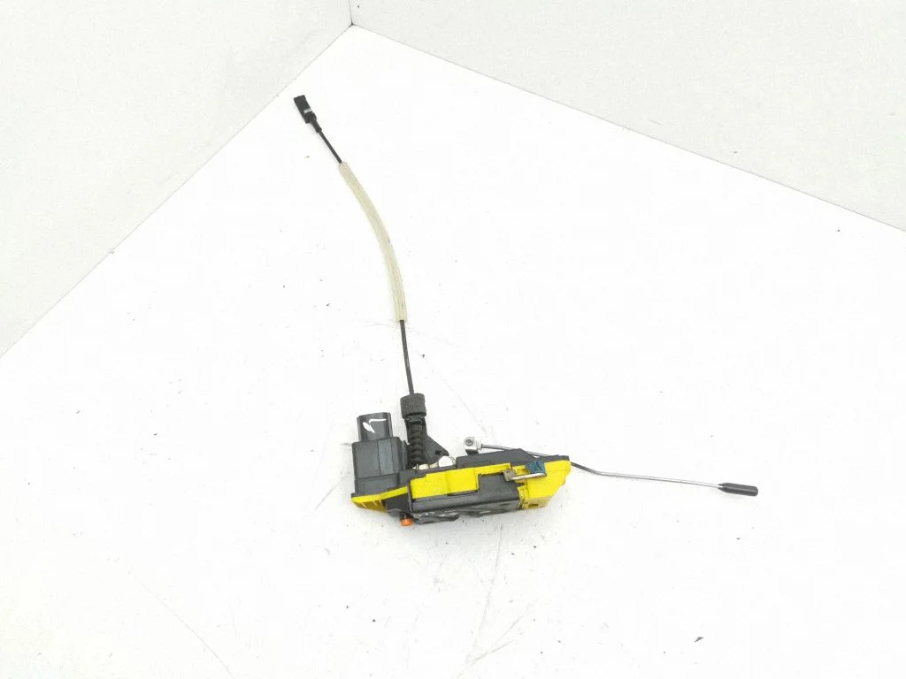 Front door lock 8650547