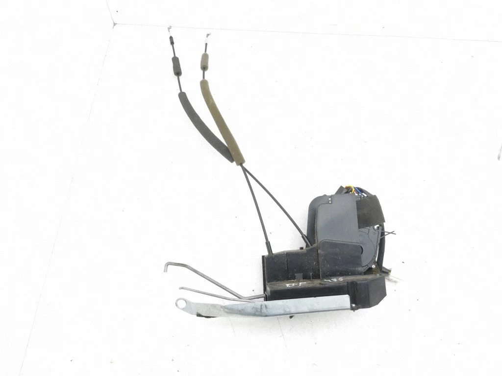 Front door lock – right