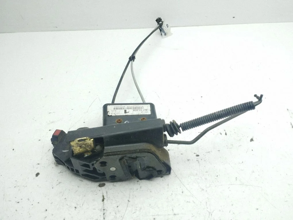 Front door lock 813101F010