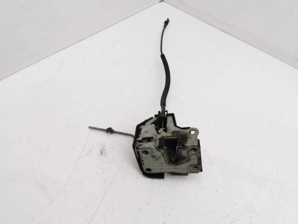 Front door lock – left