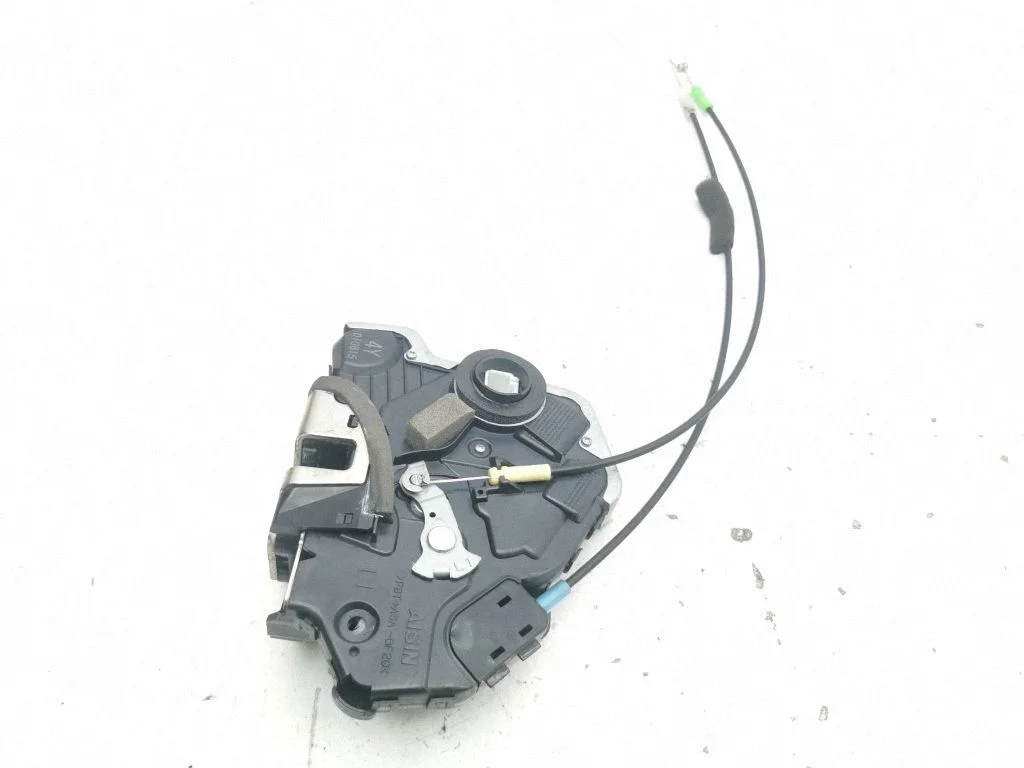 Front door lock 4Y010815