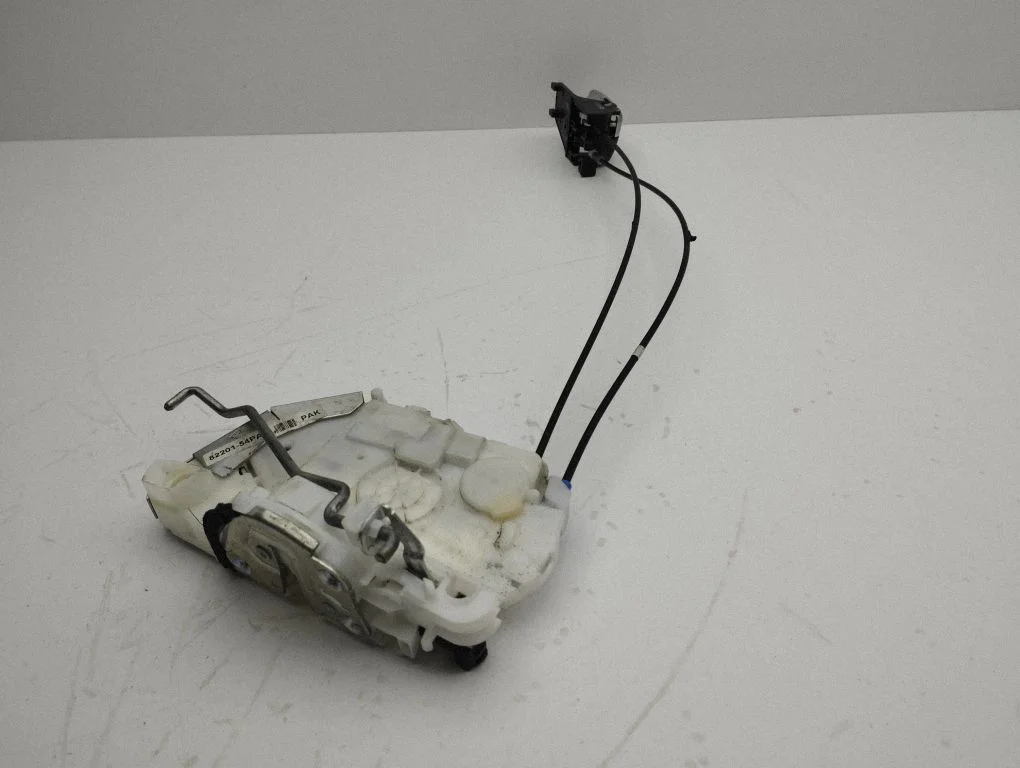 Front door lock 8220154PA2