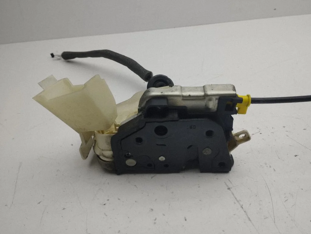 Front door lock 8J2837016C