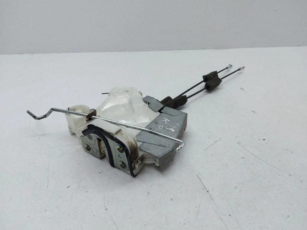 Front door lock – left