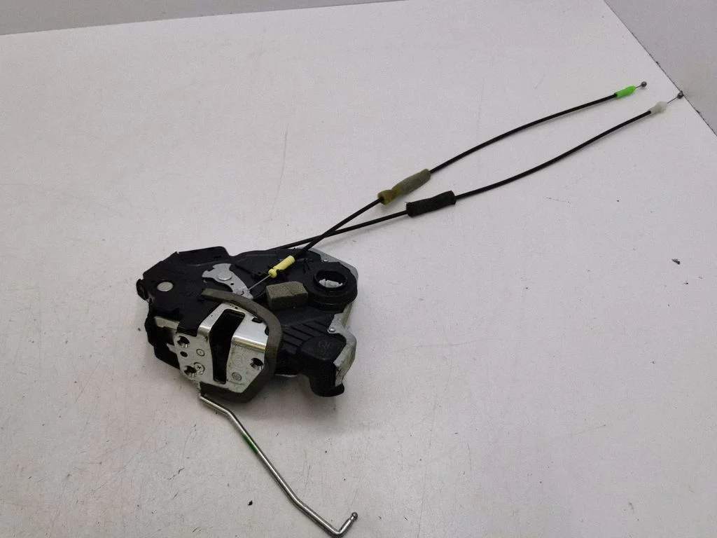 Front door lock – right