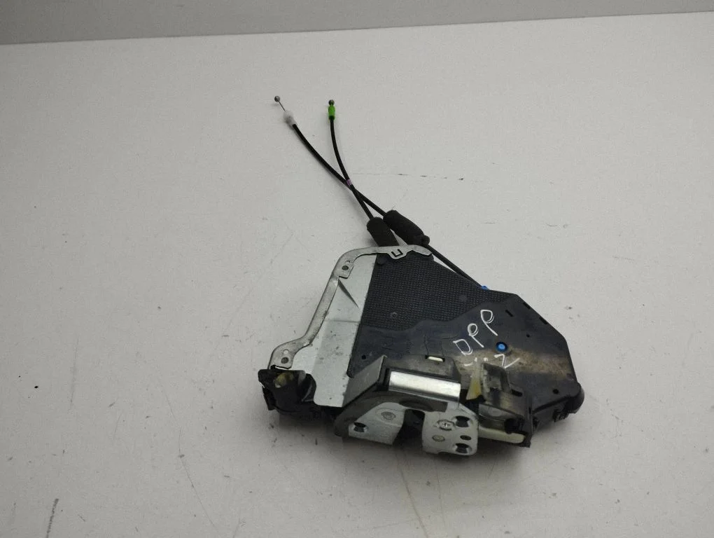 Front door lock A046693