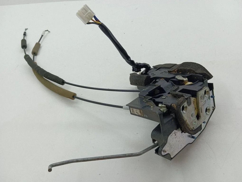 Front door lock – left