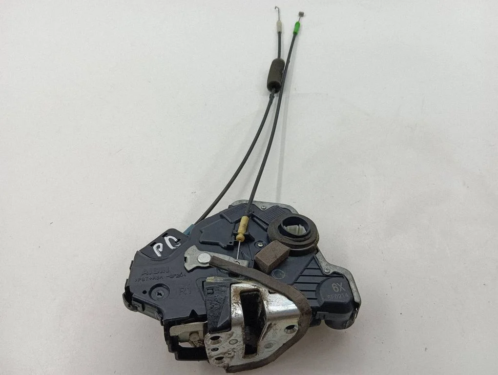 Front door lock 6F0214
