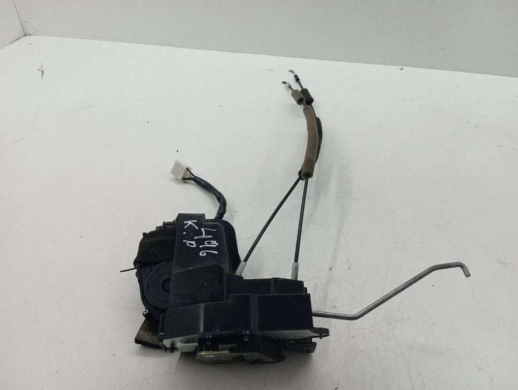 Front door lock – left