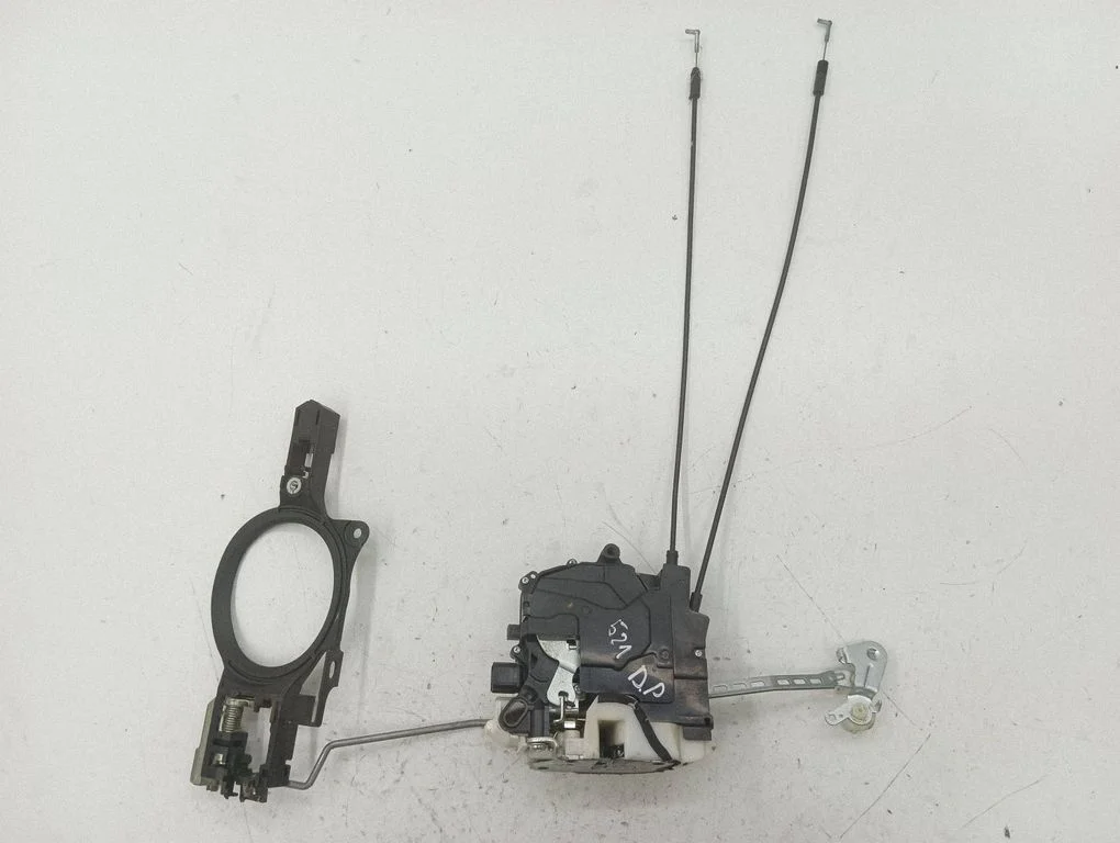 Front door lock – front right