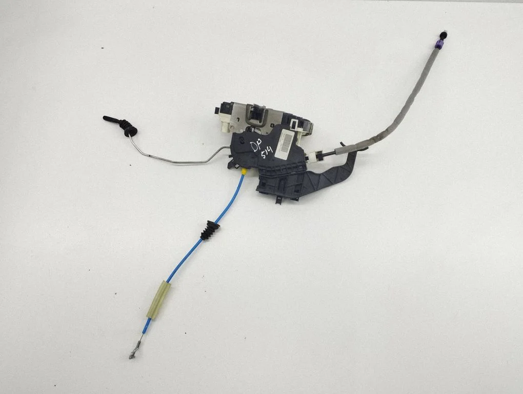 Front door lock A2467231214