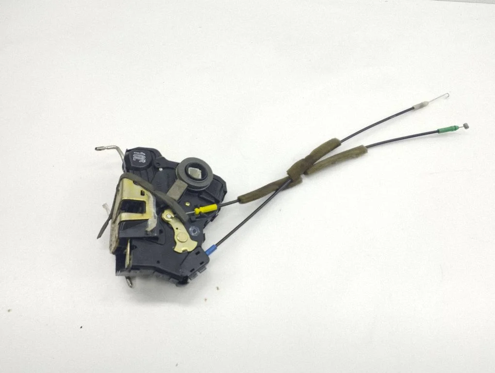 Front door lock – left