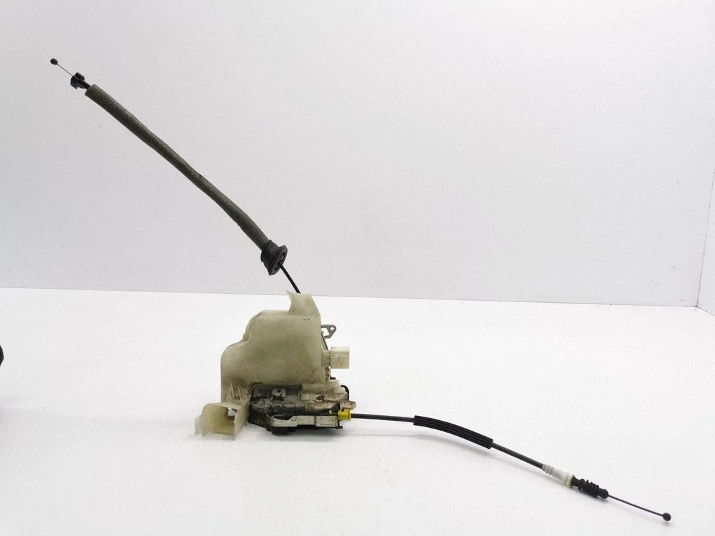 Front door lock 8J2837016C