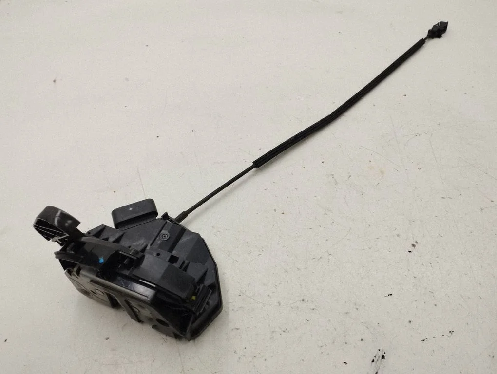 Esiukse lukk AM5AU21813DB