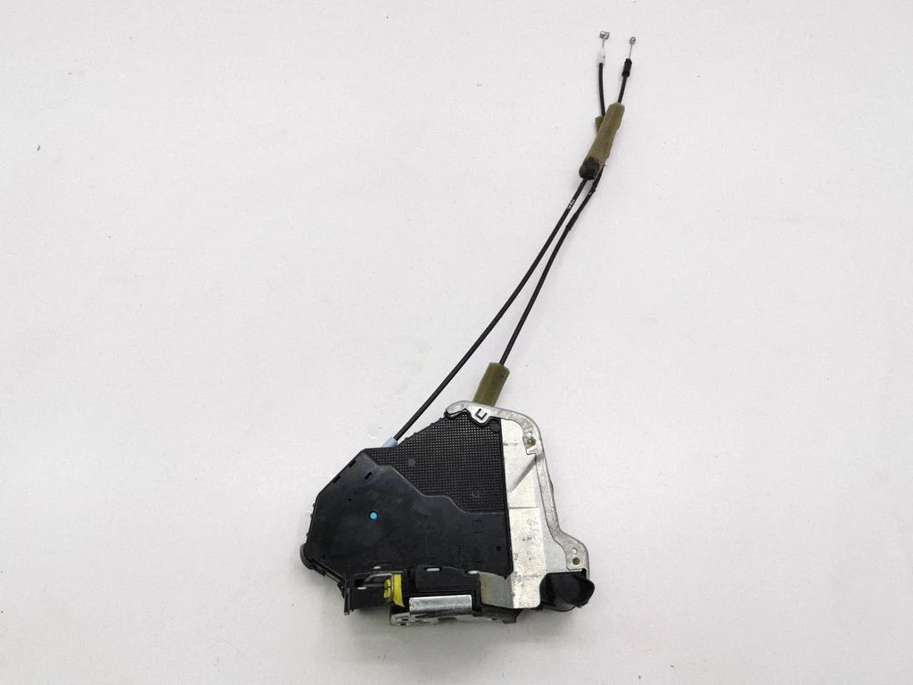 Front door lock 72151T1GE001