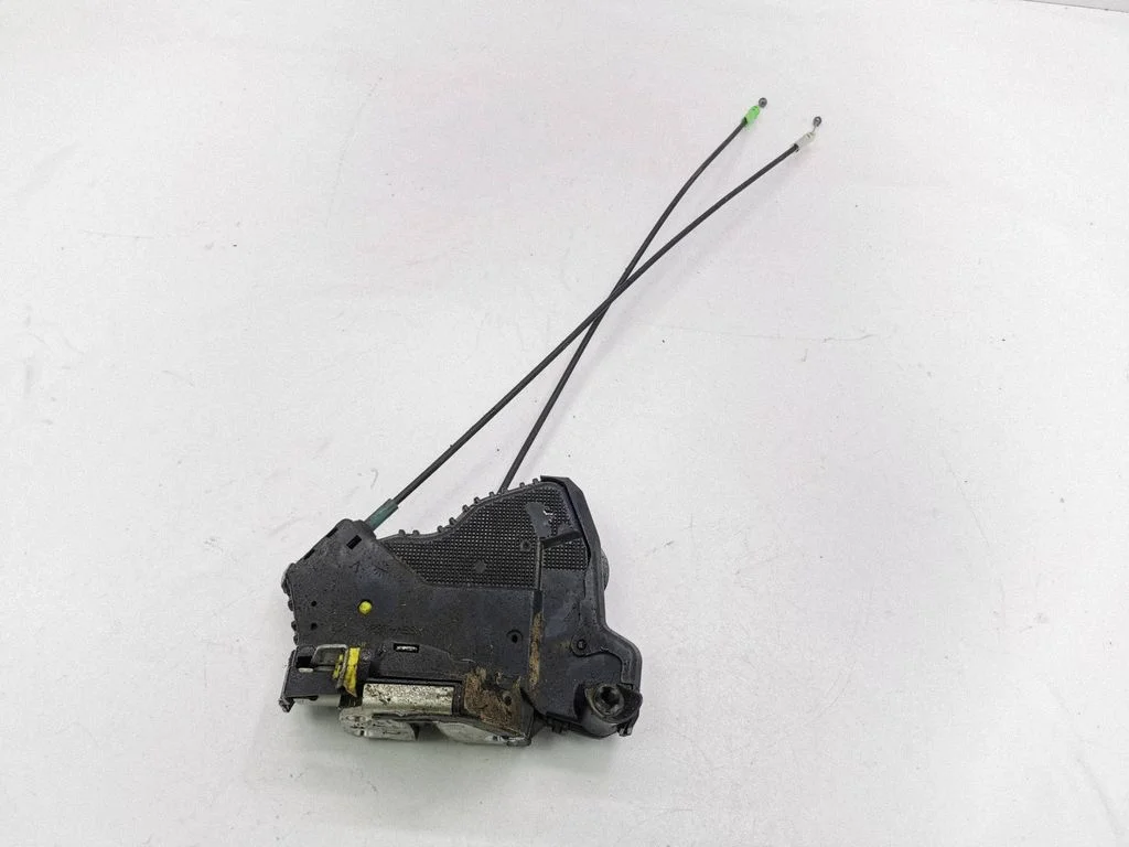 Front door lock 6111413