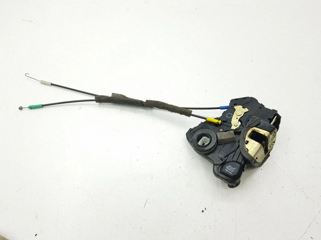 Front door lock – left
