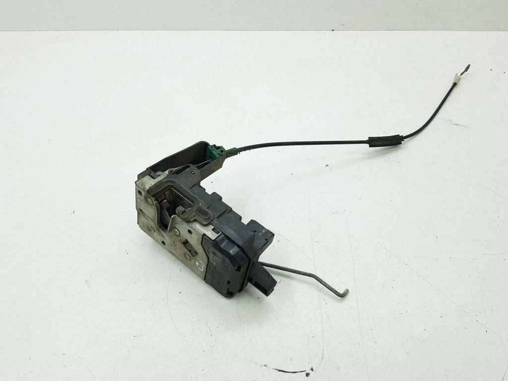 Front door lock QG13210749