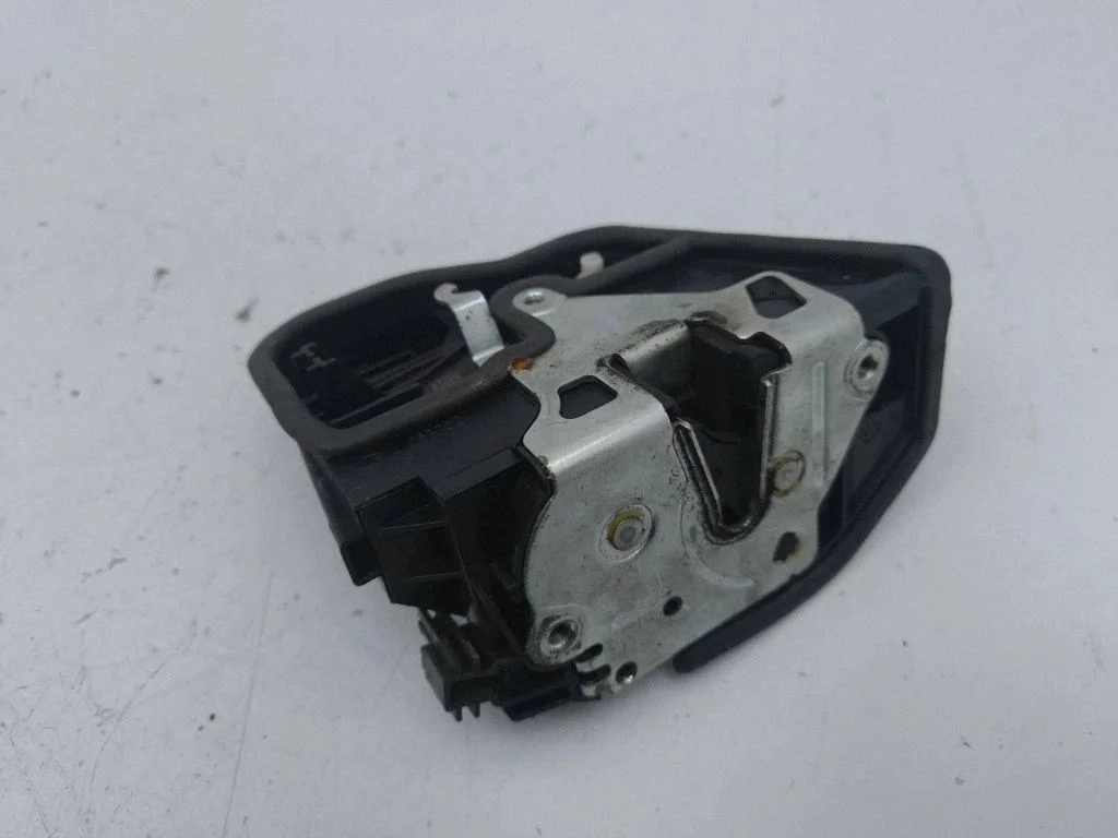 Front door lock – Mini Cooper Countryman R60 (2011-2016)