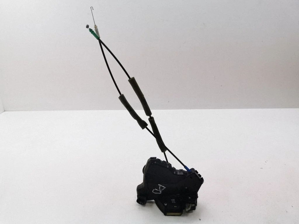 Front door lock – right