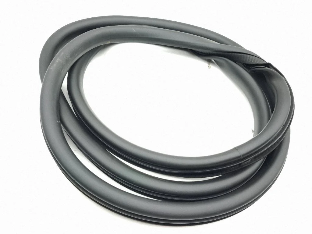 Front door rubber seal – Ford Explorer EV (2024-)